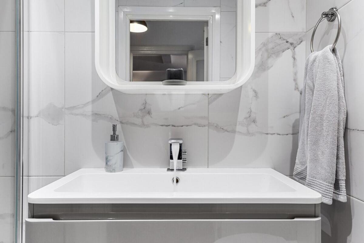 Central London Luxury, Relaxing Apartment! 2 Mins From Paddington Station! Phòng bức ảnh